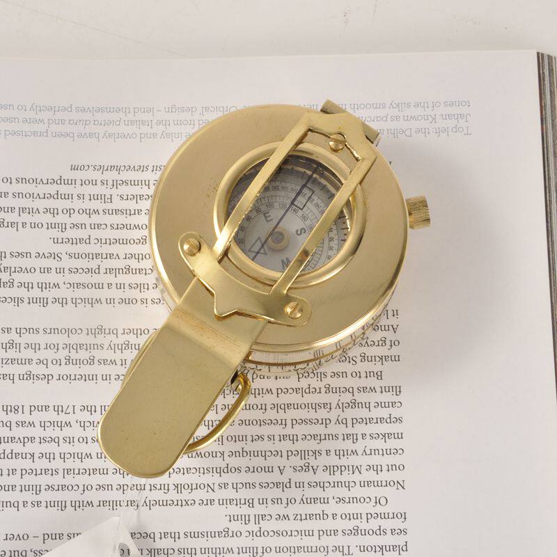Bussola Portatile in Ottone Do - Outdoor Lighting Brass recensione e prezzo